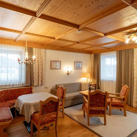 Haus Garden Bed & Breakfast Ellmau Bagian luar foto